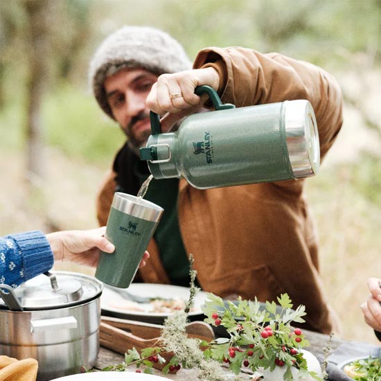 スタンレー クラシック真空グロウラー 1.9L STL0...